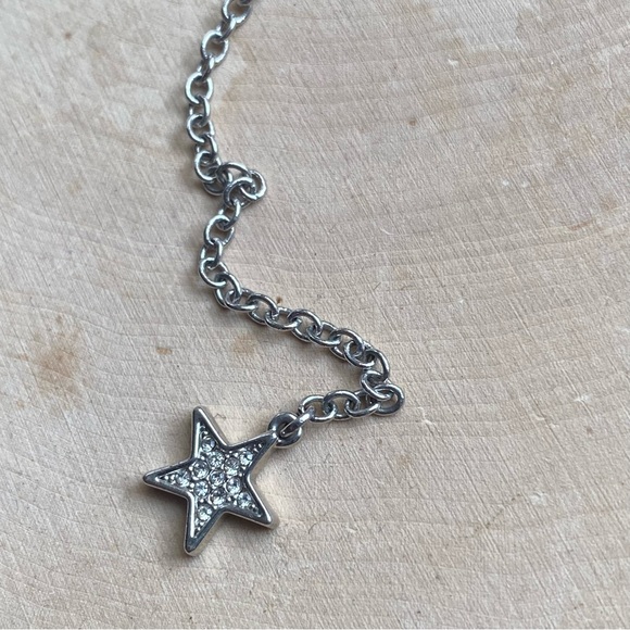 VTG- Roman- Y Lariat with Sparkling Stars on silver colored dainty chain - Picture 5 of 10